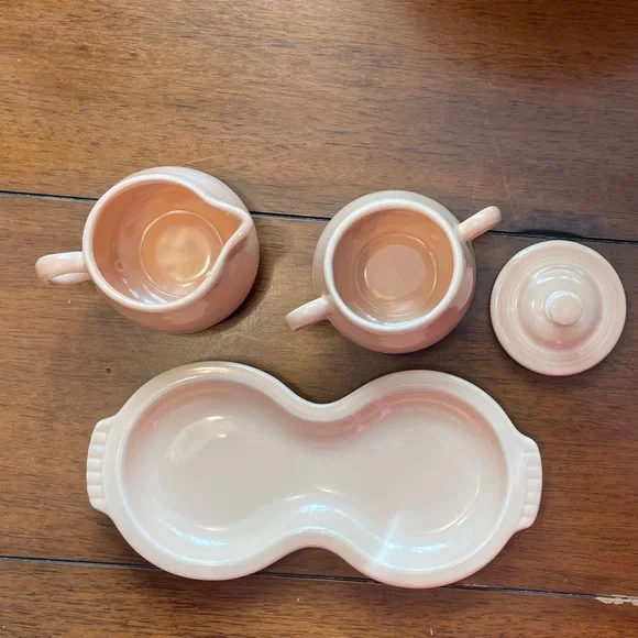 Apricot Fiesta cream and sugar set. W/figure 8 Tray.As seen in Gilmore Girls